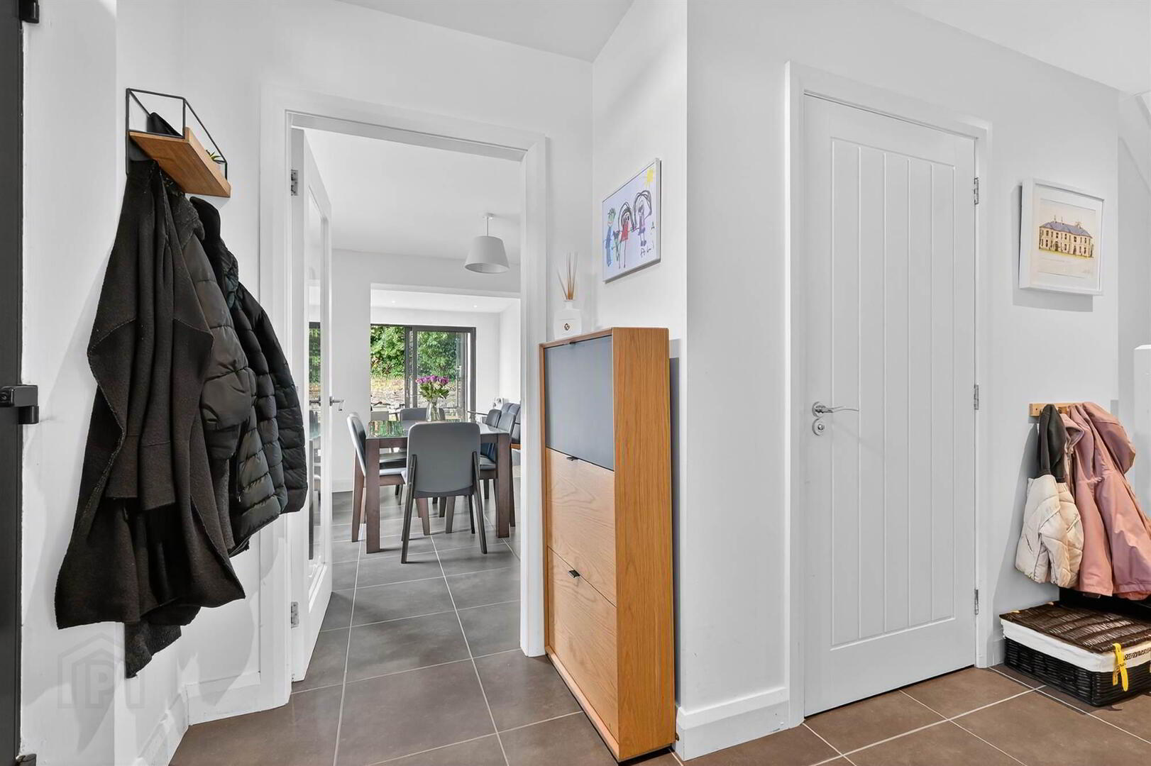 10 Wandsworth Court 3 of 36