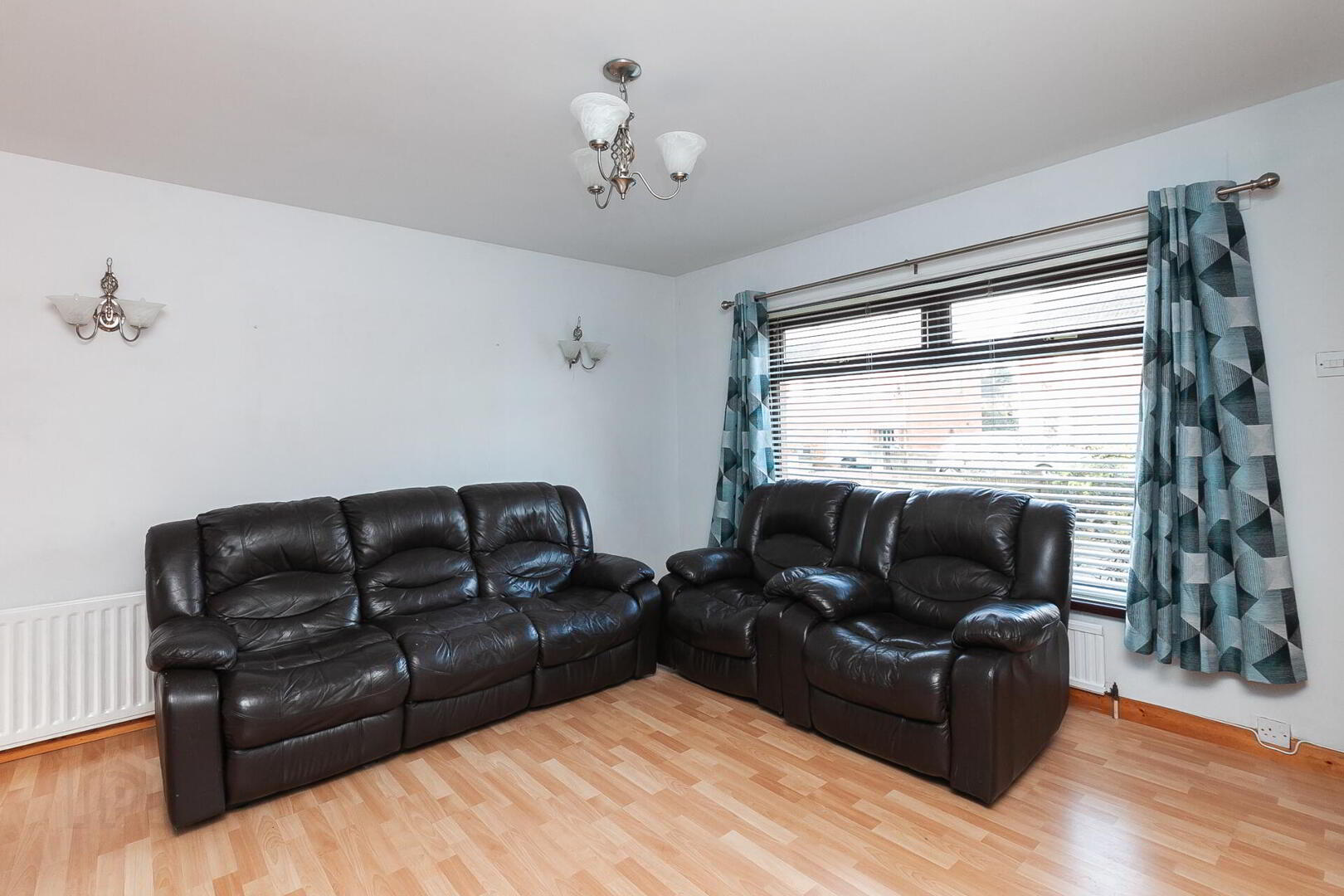 14 Carwood Park 5 of 19