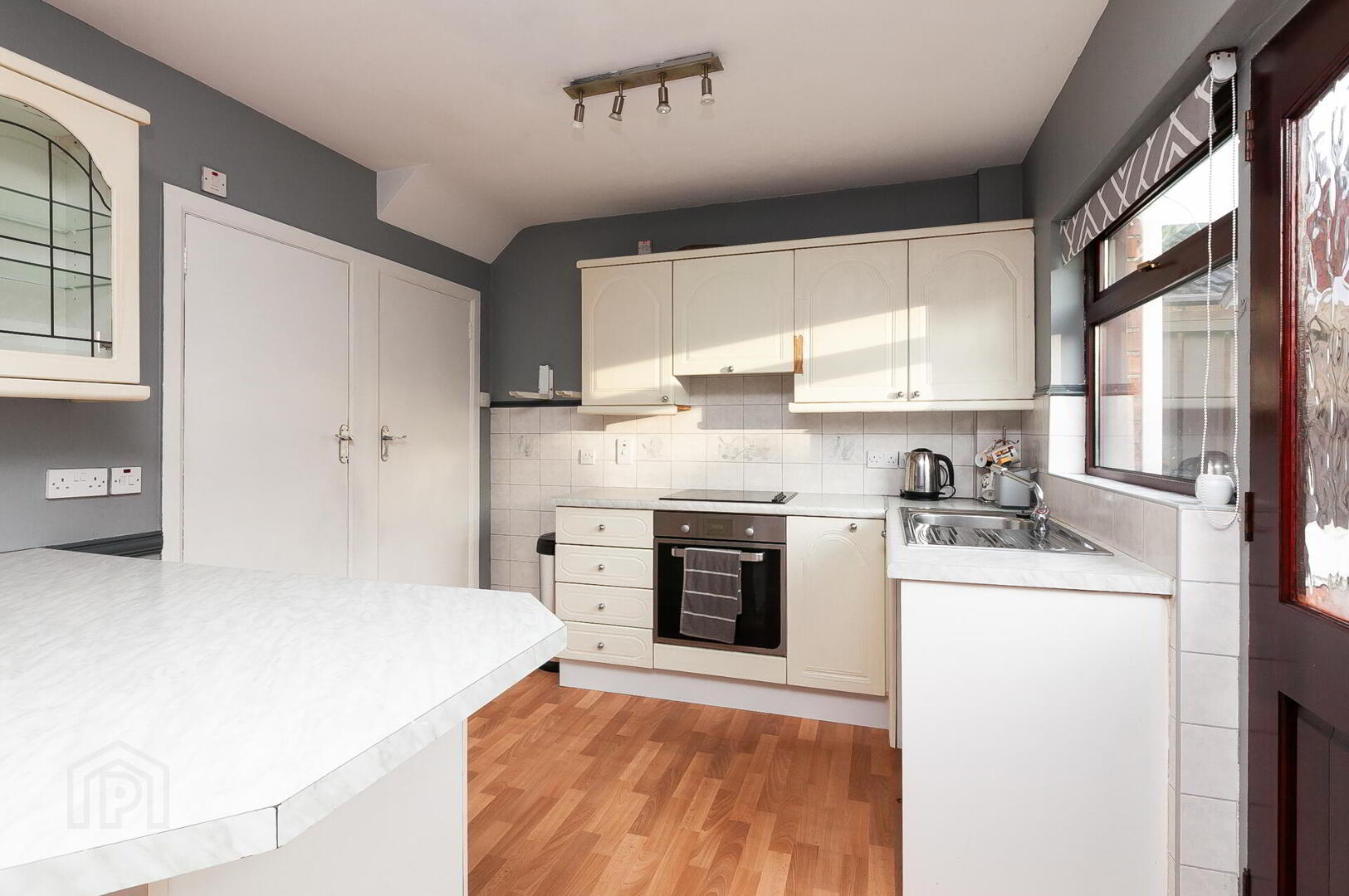 14 Carwood Park 9 of 19