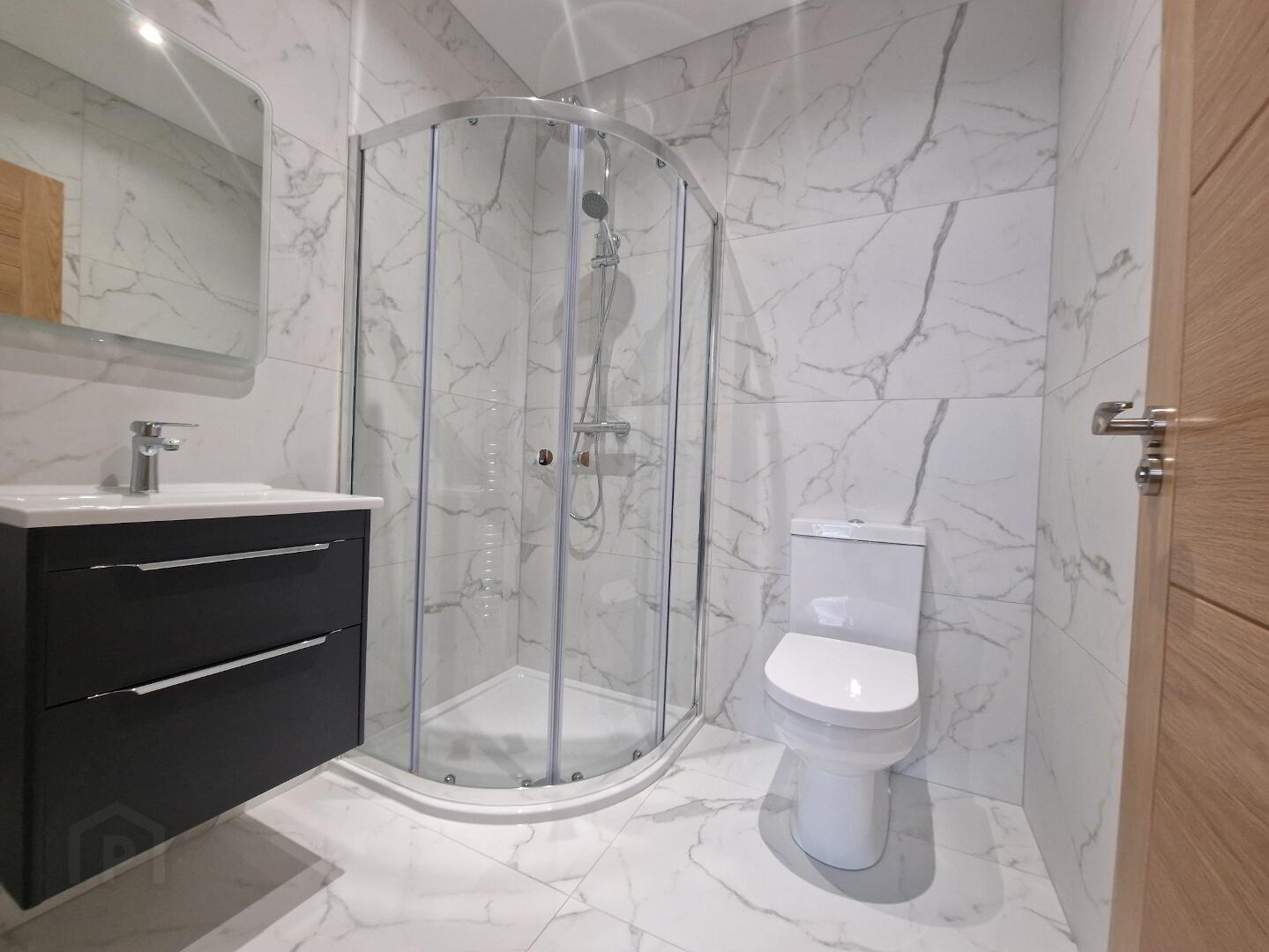 Apt 1 The Tides, 71 Causeway Street 7 of 12