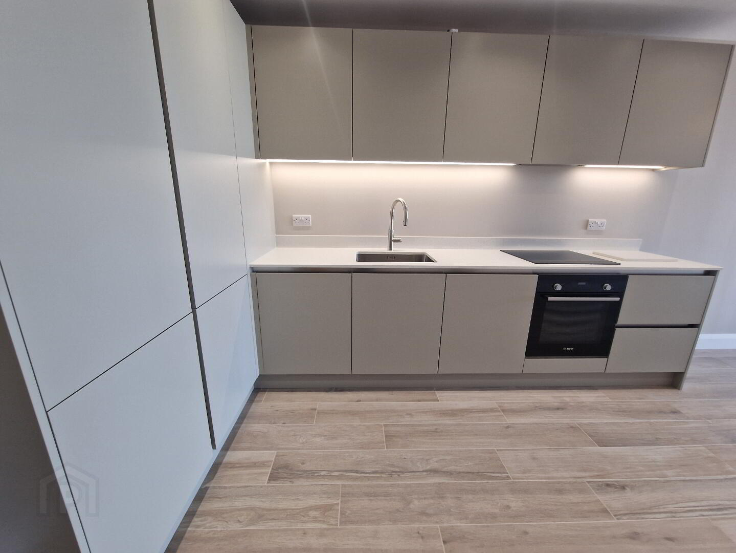 Apt 1 The Tides, 71 Causeway Street 5 of 12