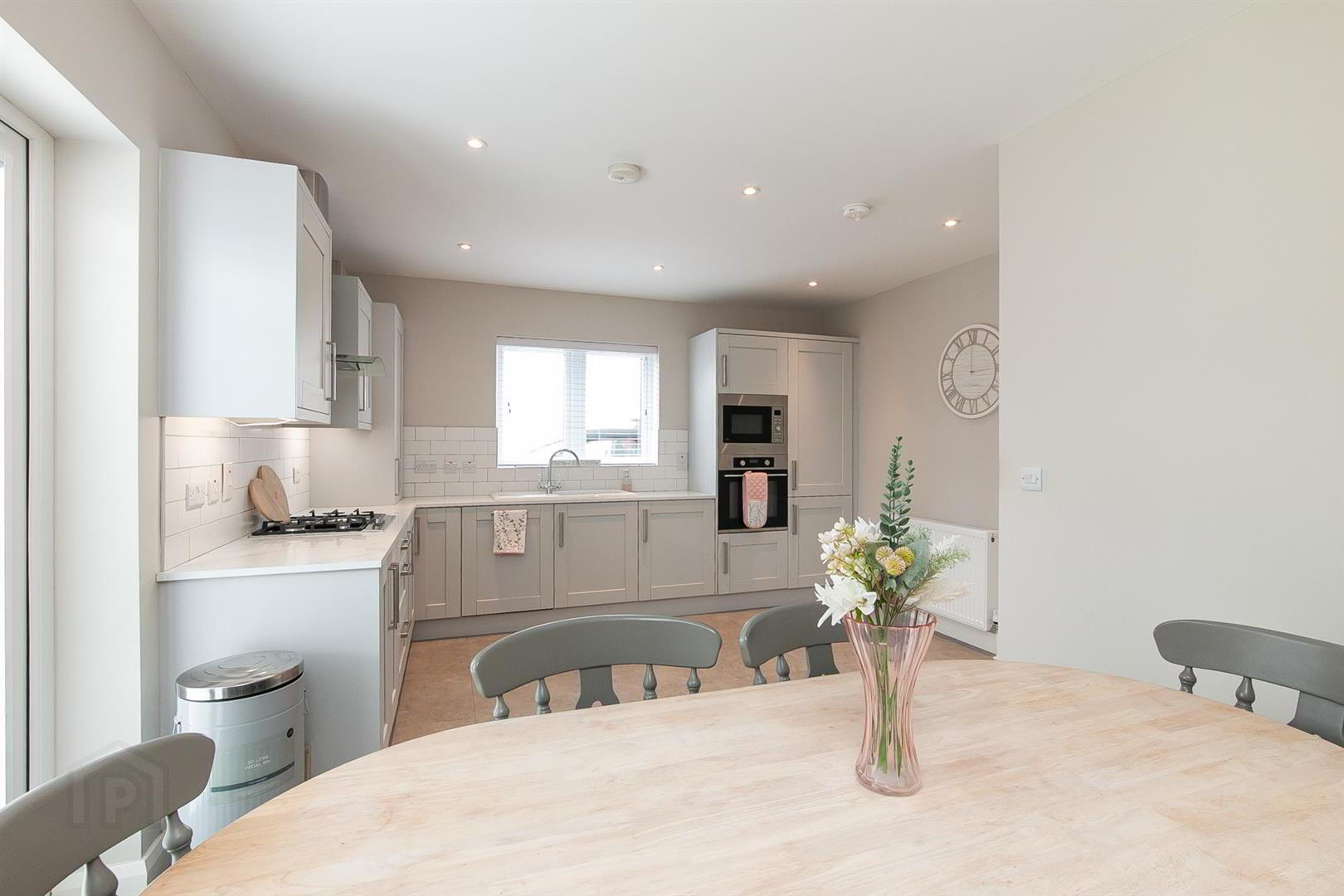 18 Ashbourne Manor 9 of 25