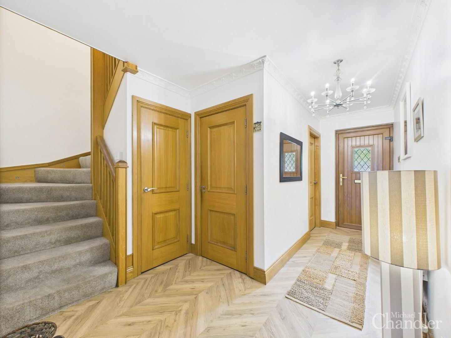 2 Castle Court 2 of 37