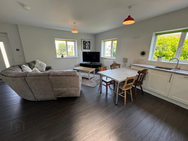 32 Mullaghboy Road 6 of 11