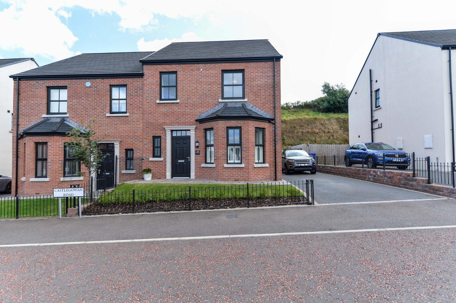 23 Castlegowan Road 1 of 34