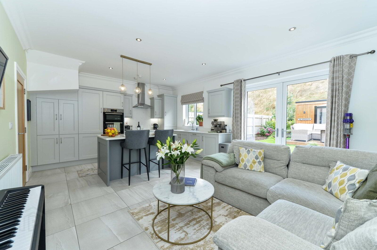 23 Castlegowan Road 13 of 34