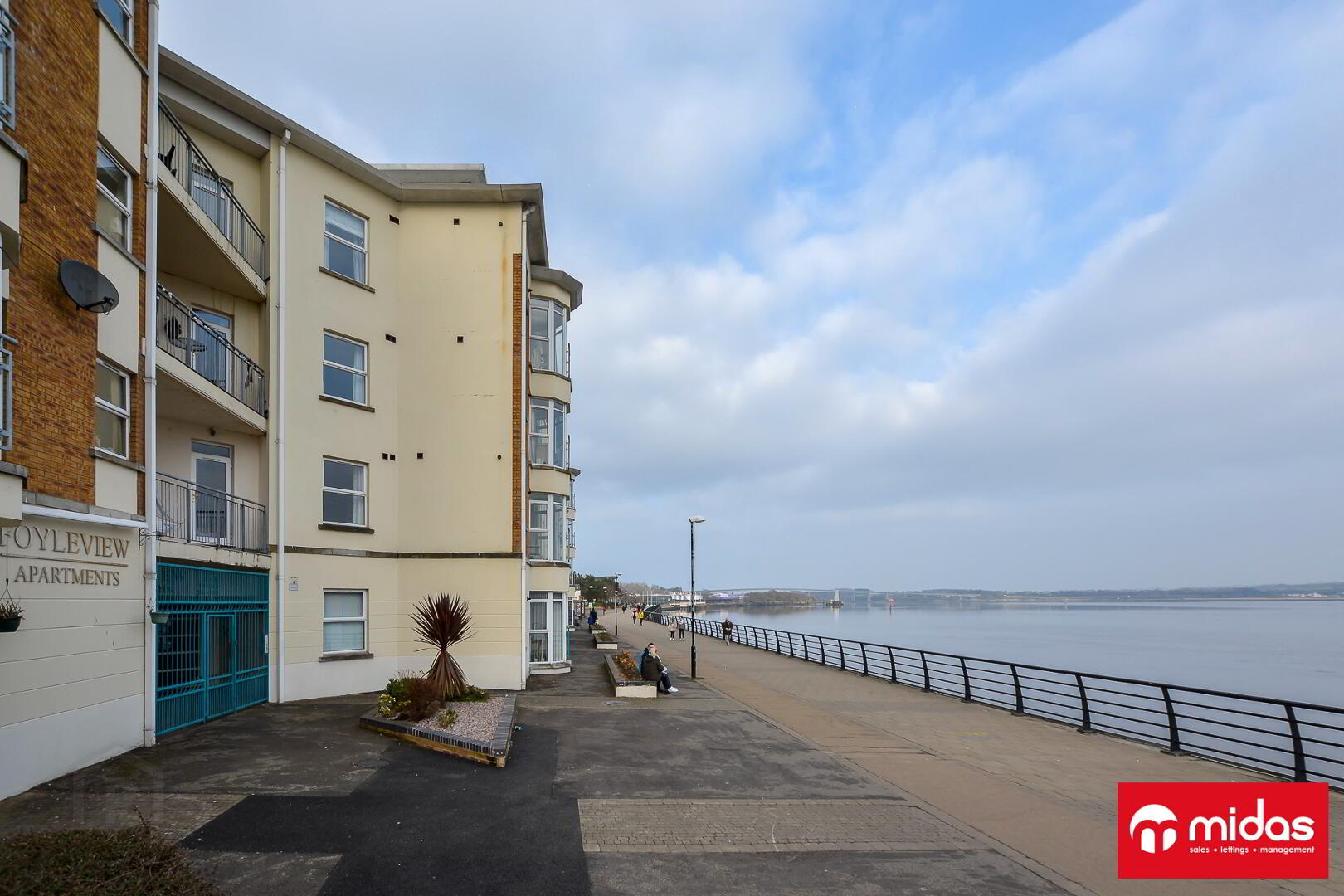 Foyleview Apartments 2 of 9