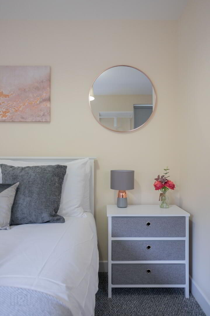 Unit 2, 14 Belgravia Avenue 8 of 12