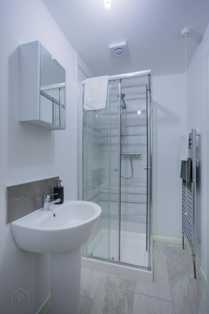 Unit 2, 14 Belgravia Avenue 11 of 12