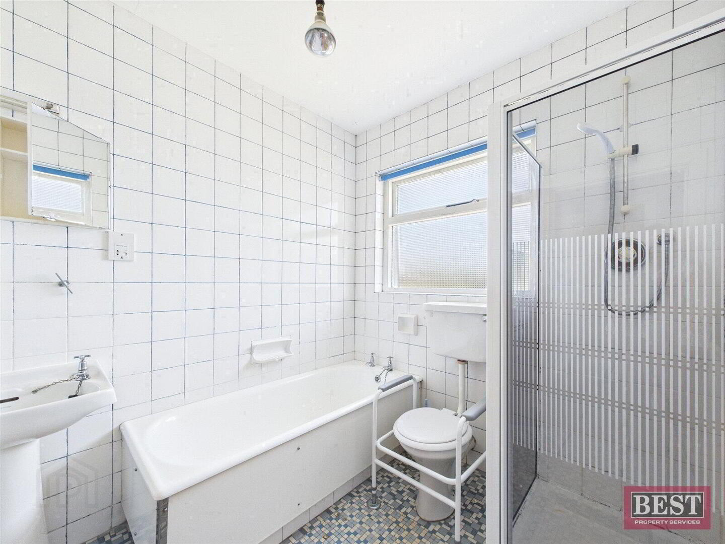 23 Ballyholland Road 12 of 19