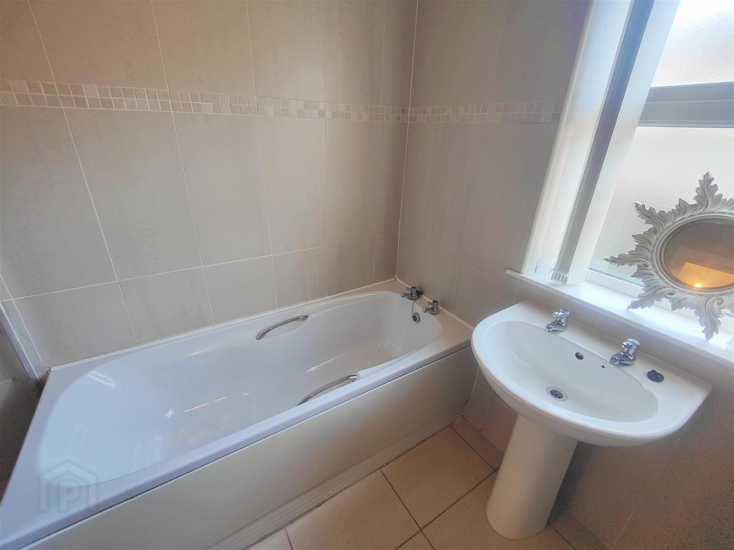 28 Baden Powell Street 9 of 14