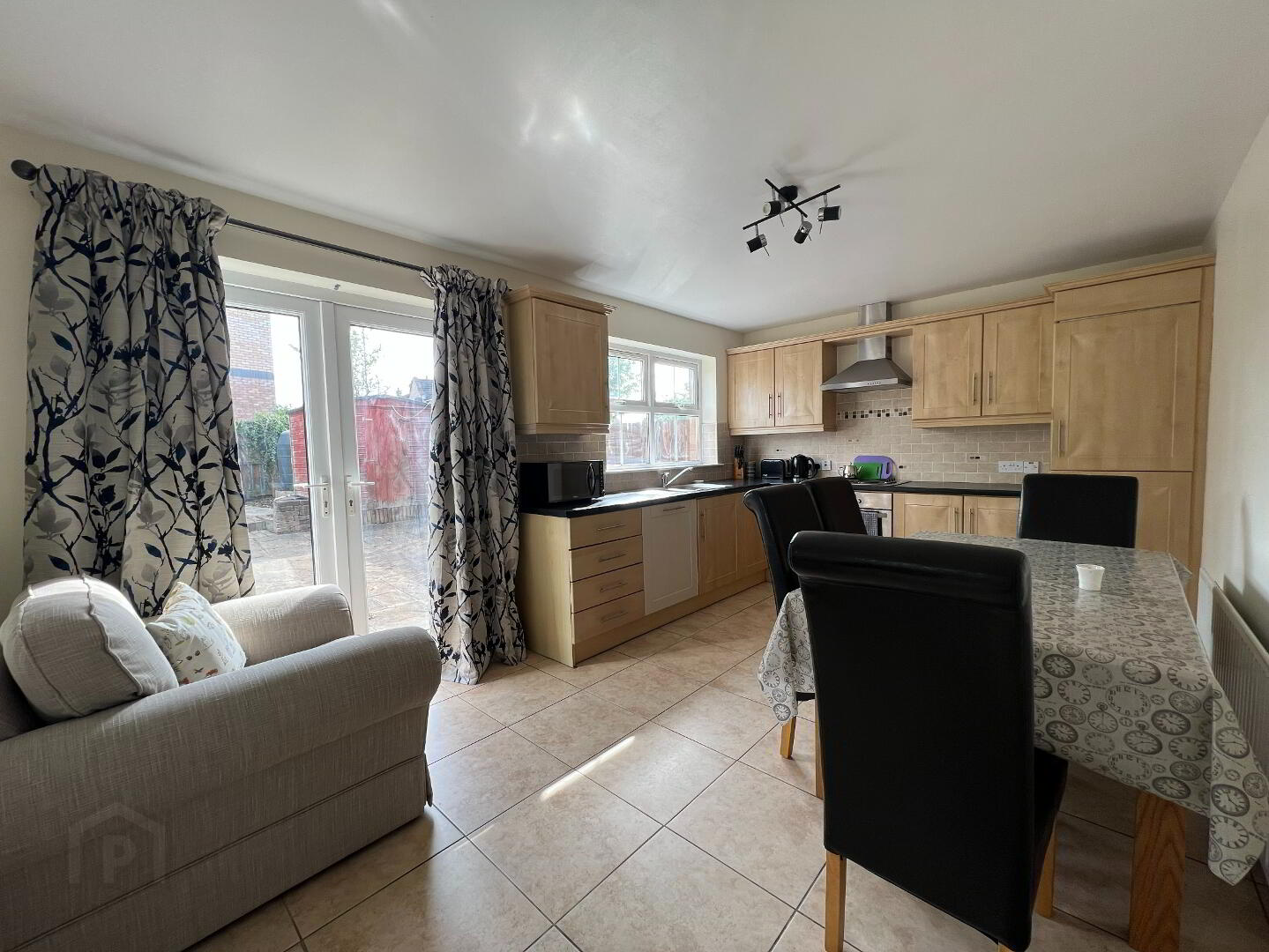 57 Rosses Lane 7 of 23