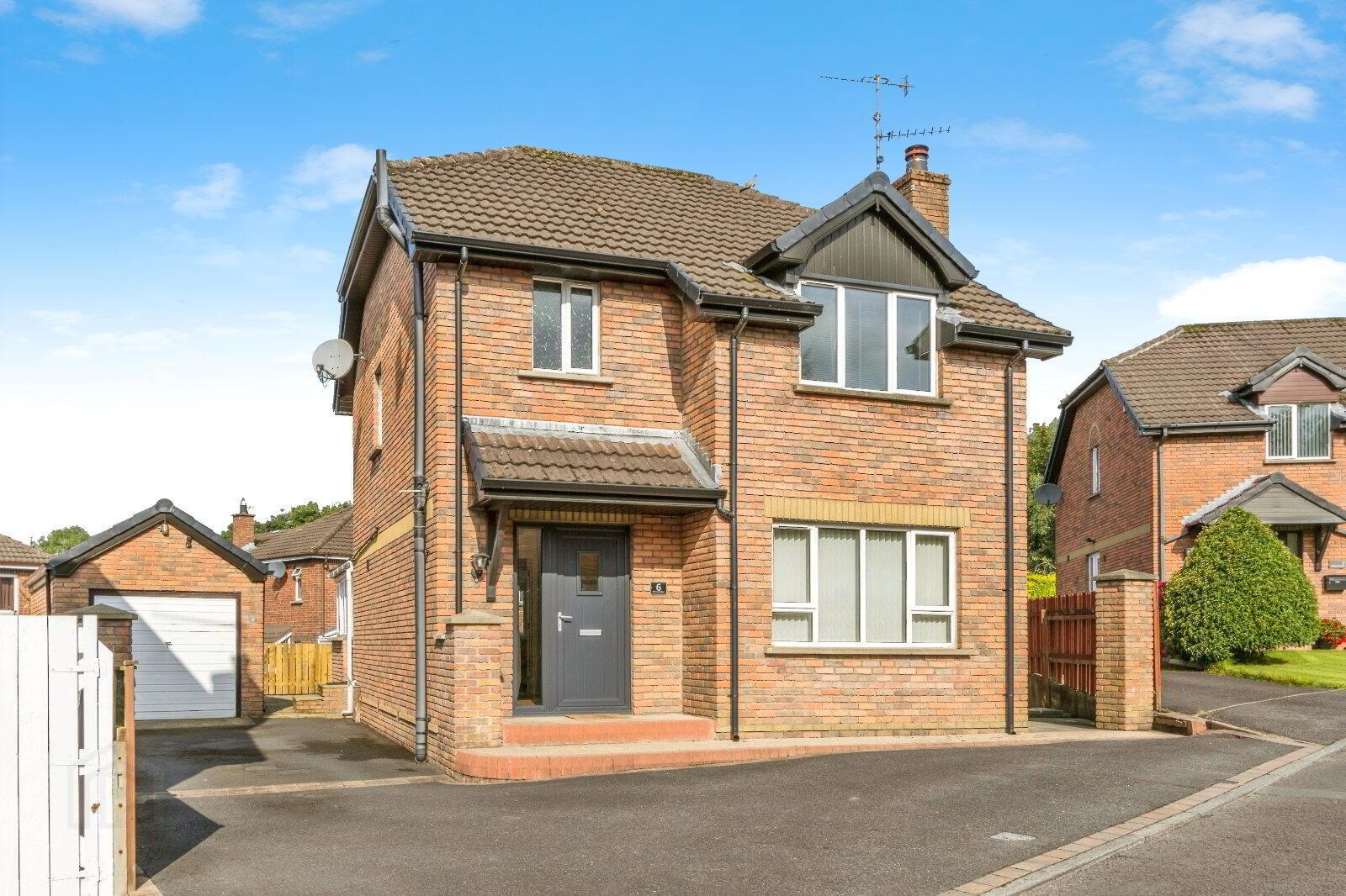 6 Rosewood Glen 1 of 20