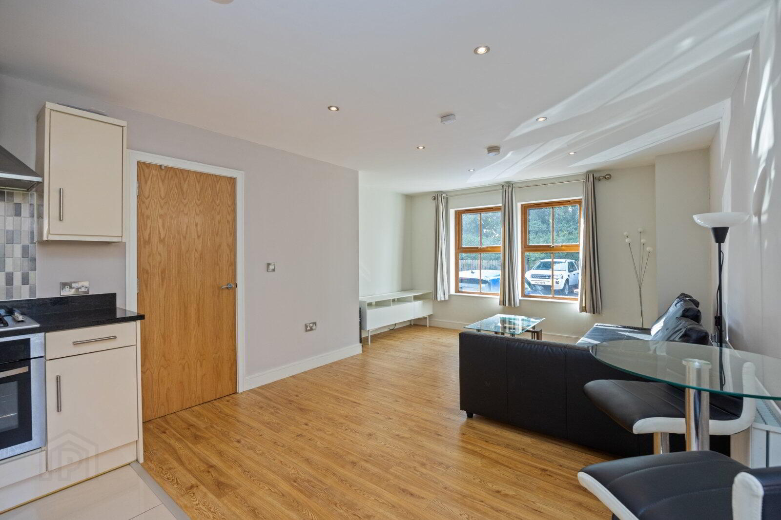 Apartment 3 22 Upper Lisburn Road 5 of 9