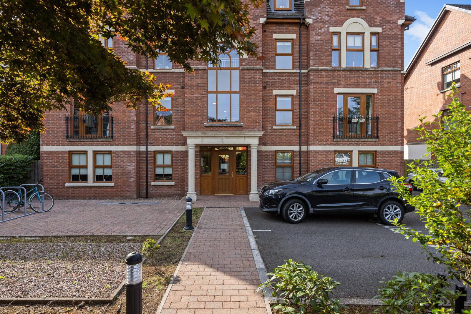 Apartment 3 22 Upper Lisburn Road 2 of 9
