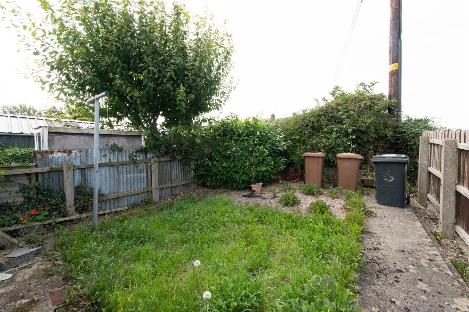 1 Edenderry Gardens 15 of 16