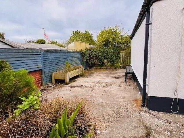 132 Station Road 18 of 23