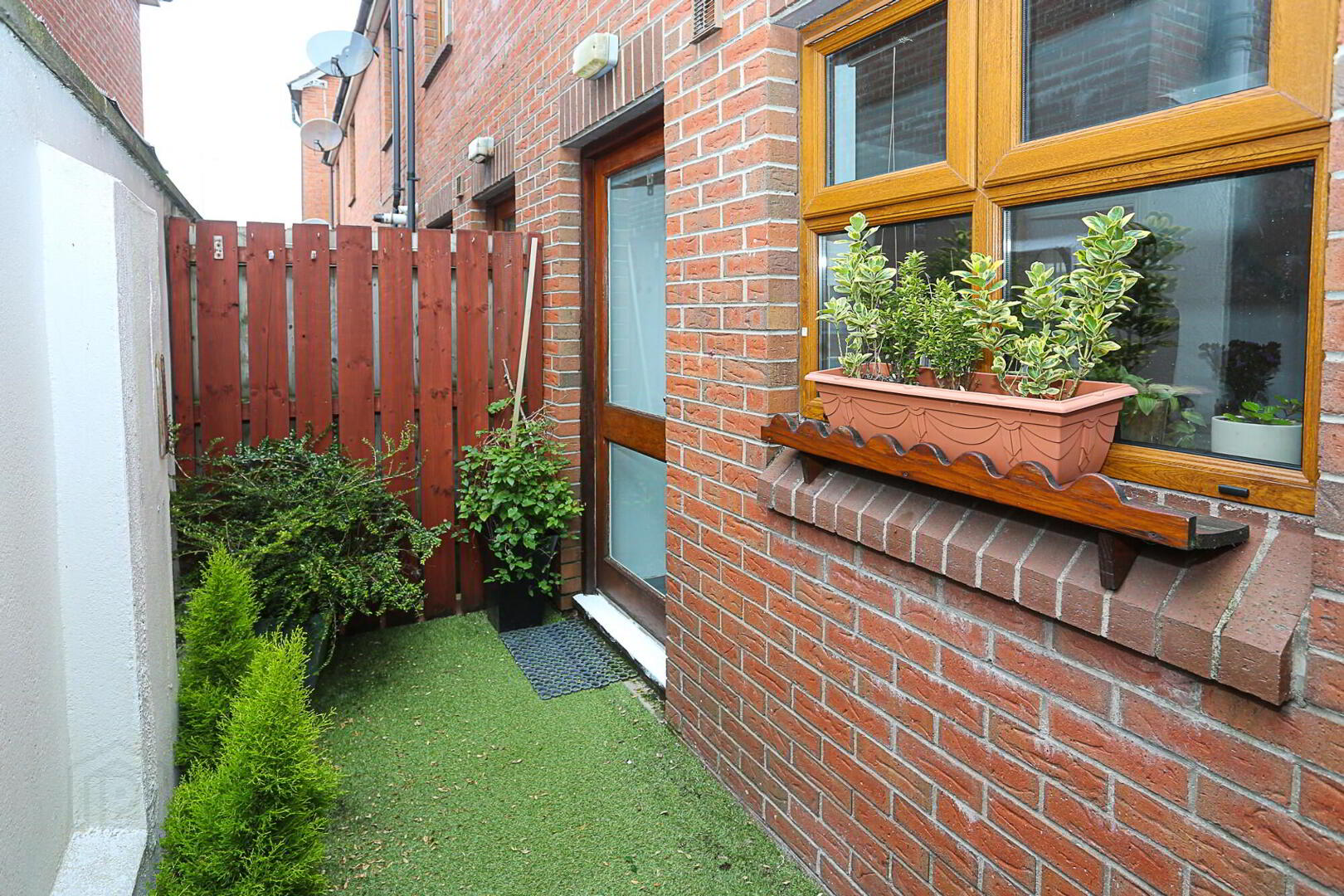 1e Clara Avenue 34 of 35