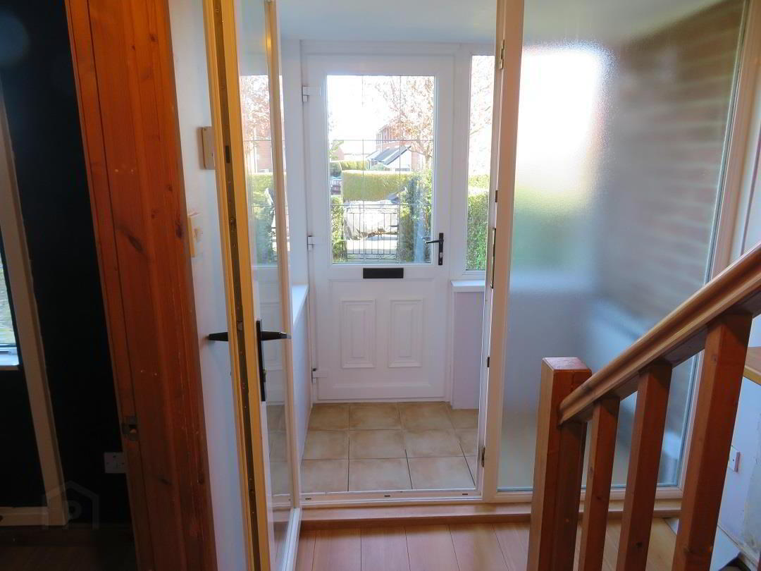 4 Glenfield Road 3 of 16