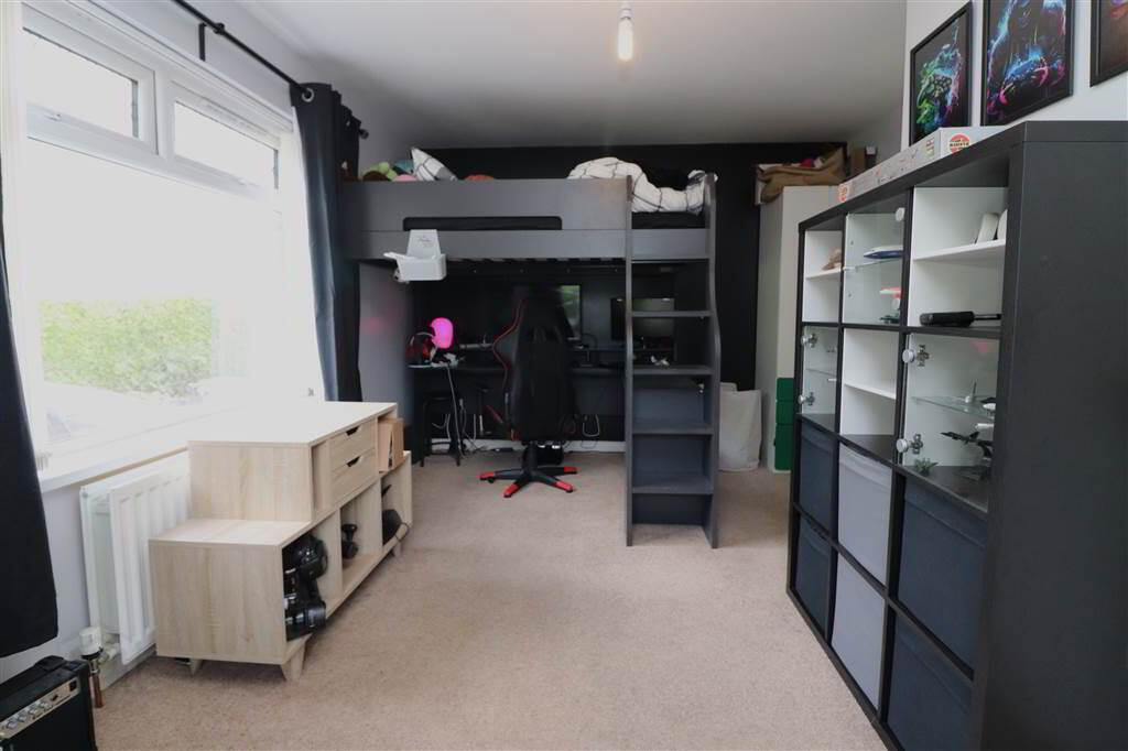 9 Blenheim Close 7 of 18