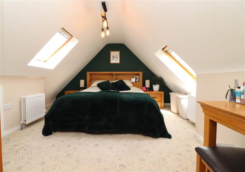 9 Blenheim Close 12 of 18