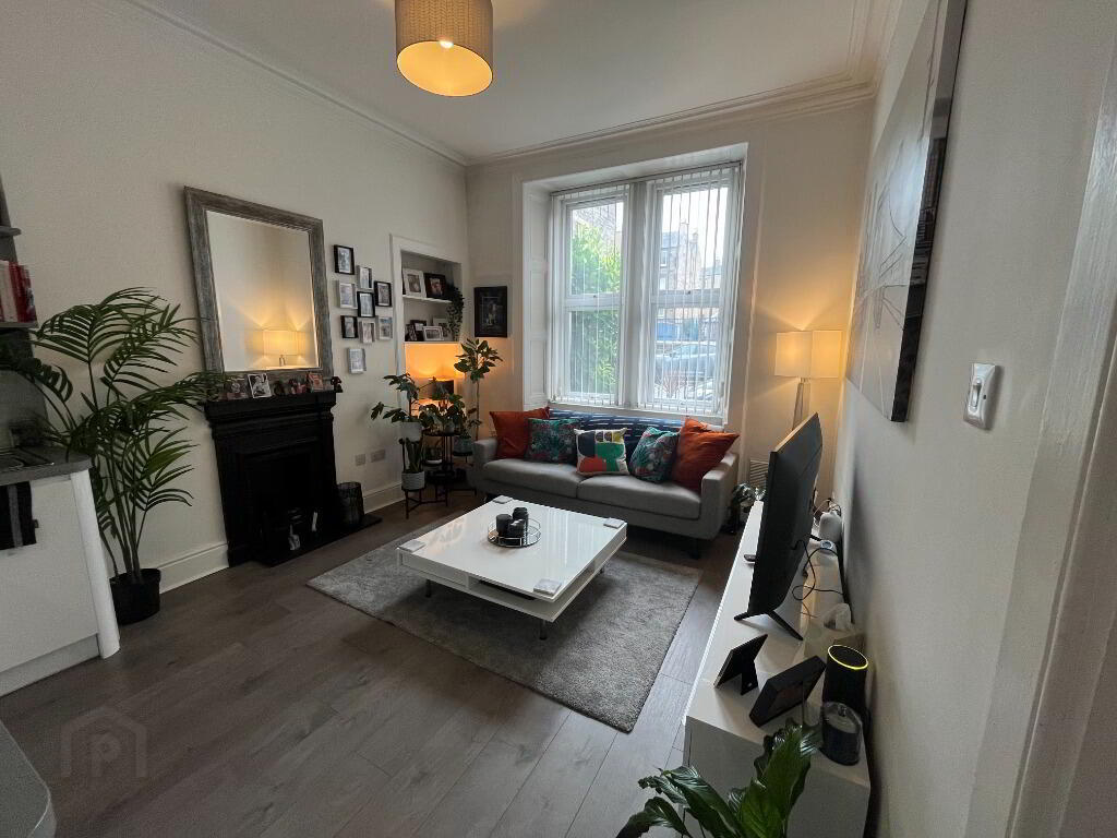 20 Springwell Place 2 of 12