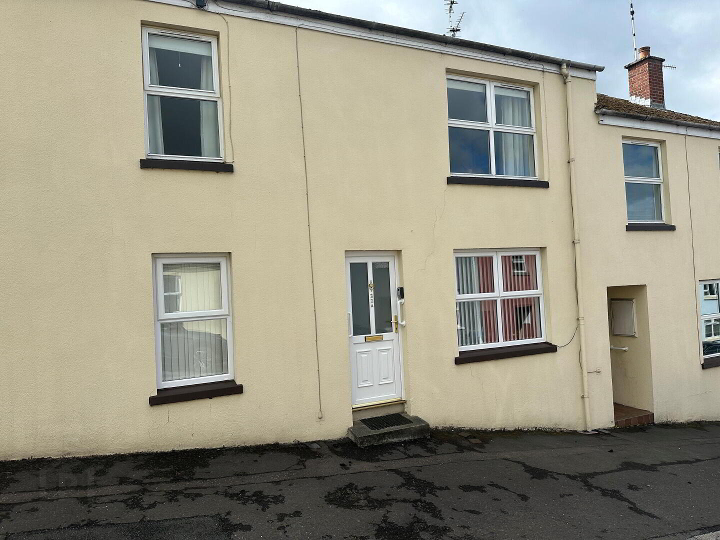 22a Mount Street 1 of 10