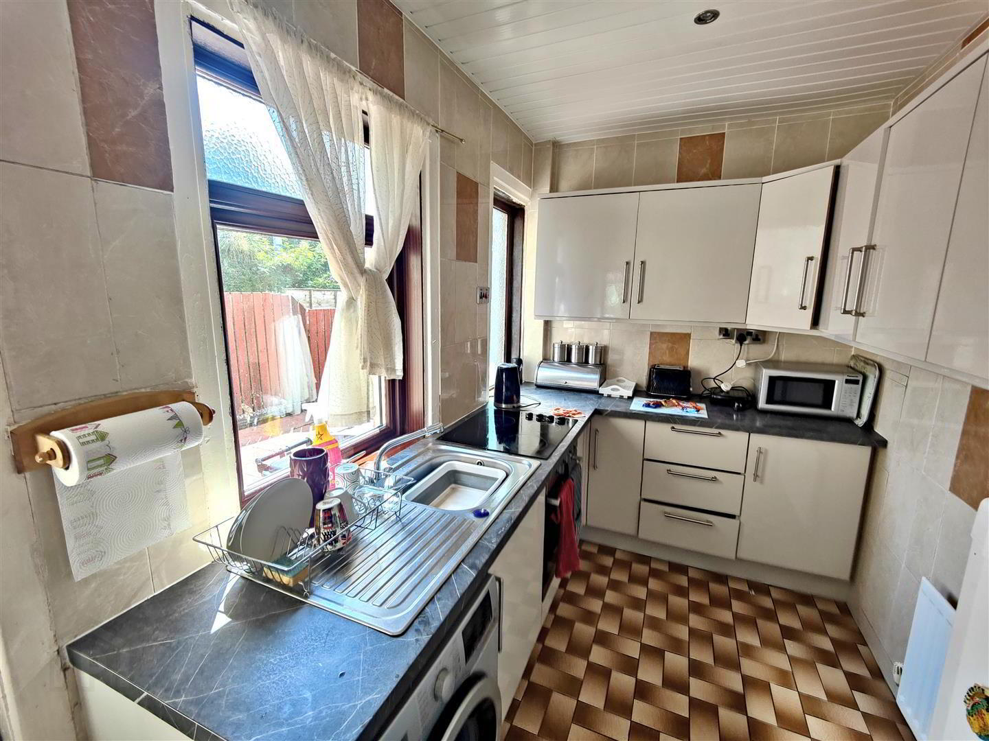 8 Ballygomartin Road 6 of 20