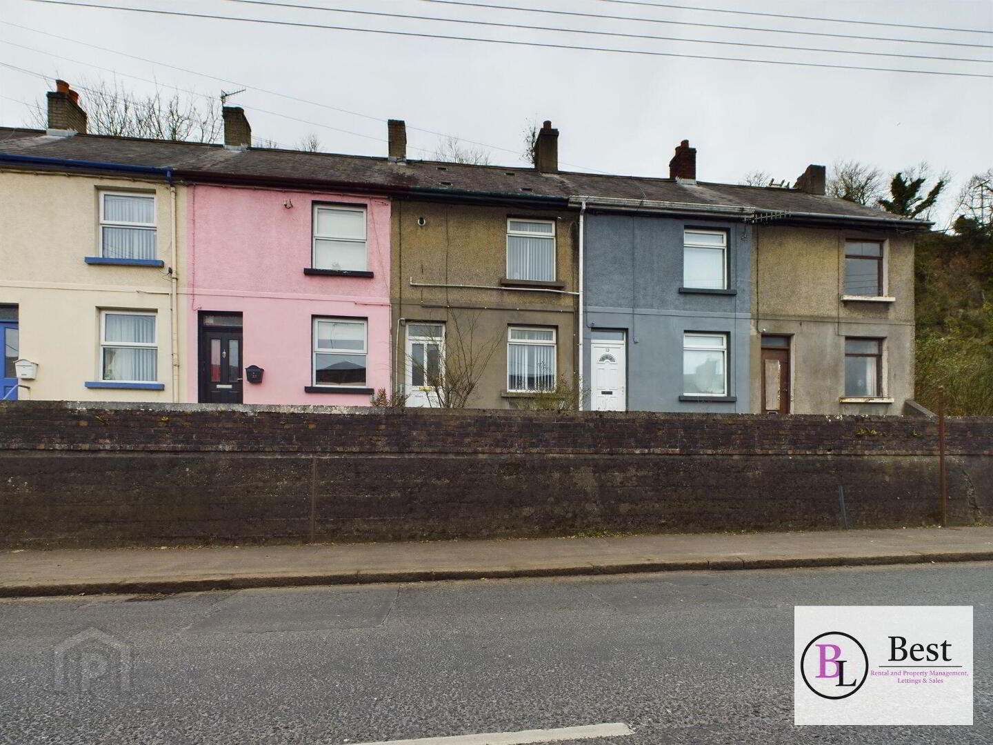 21 Bank Road 1 of 9
