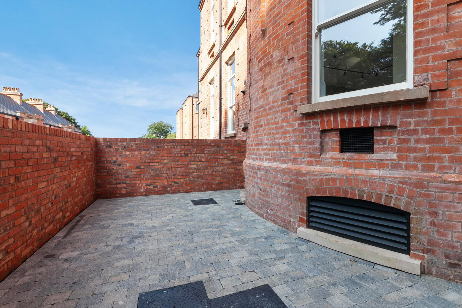 18 Ishbel Mews 24 of 26