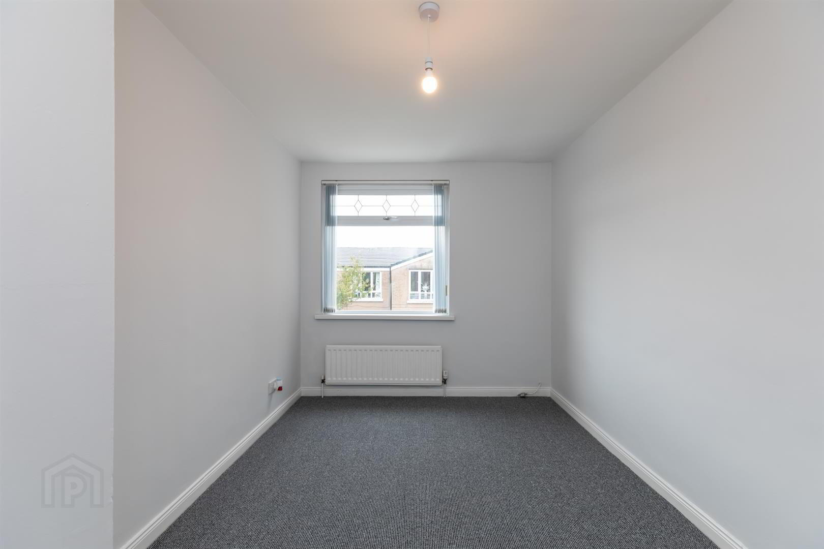 2 Kincraig Avenue 13 of 20