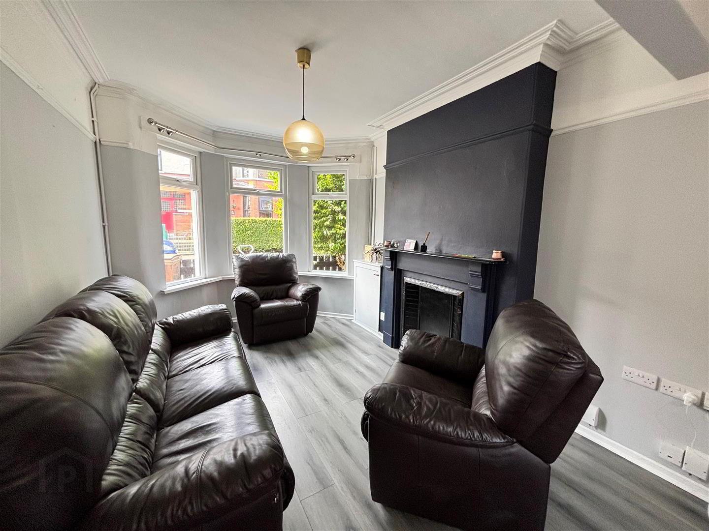 135 Henderson Avenue 3 of 17