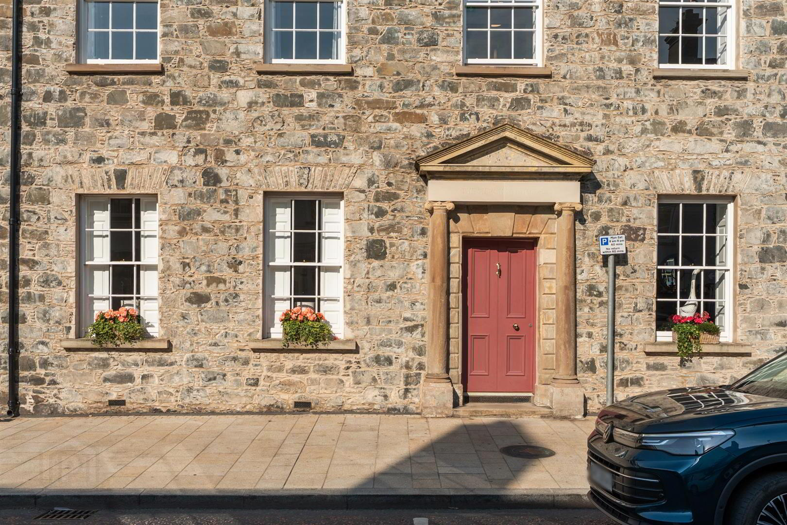 Apt 4 The Merchant House, High Street 2 of 17