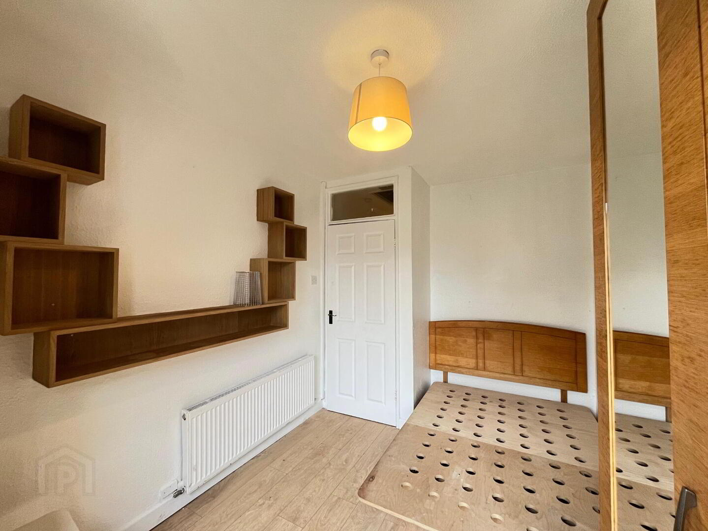 Woodford Close 8 of 9