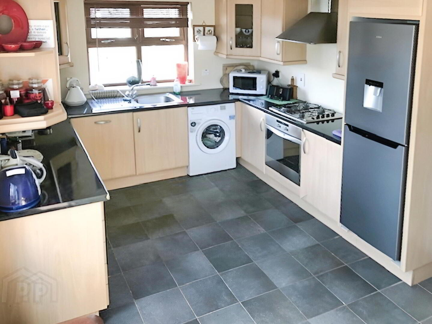 8 Keightley Court 4 of 13