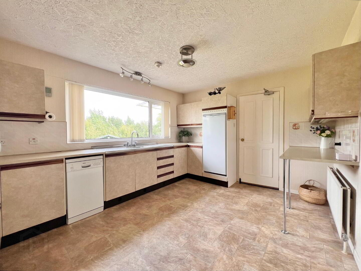 7 Coolshinney Heights 9 of 30