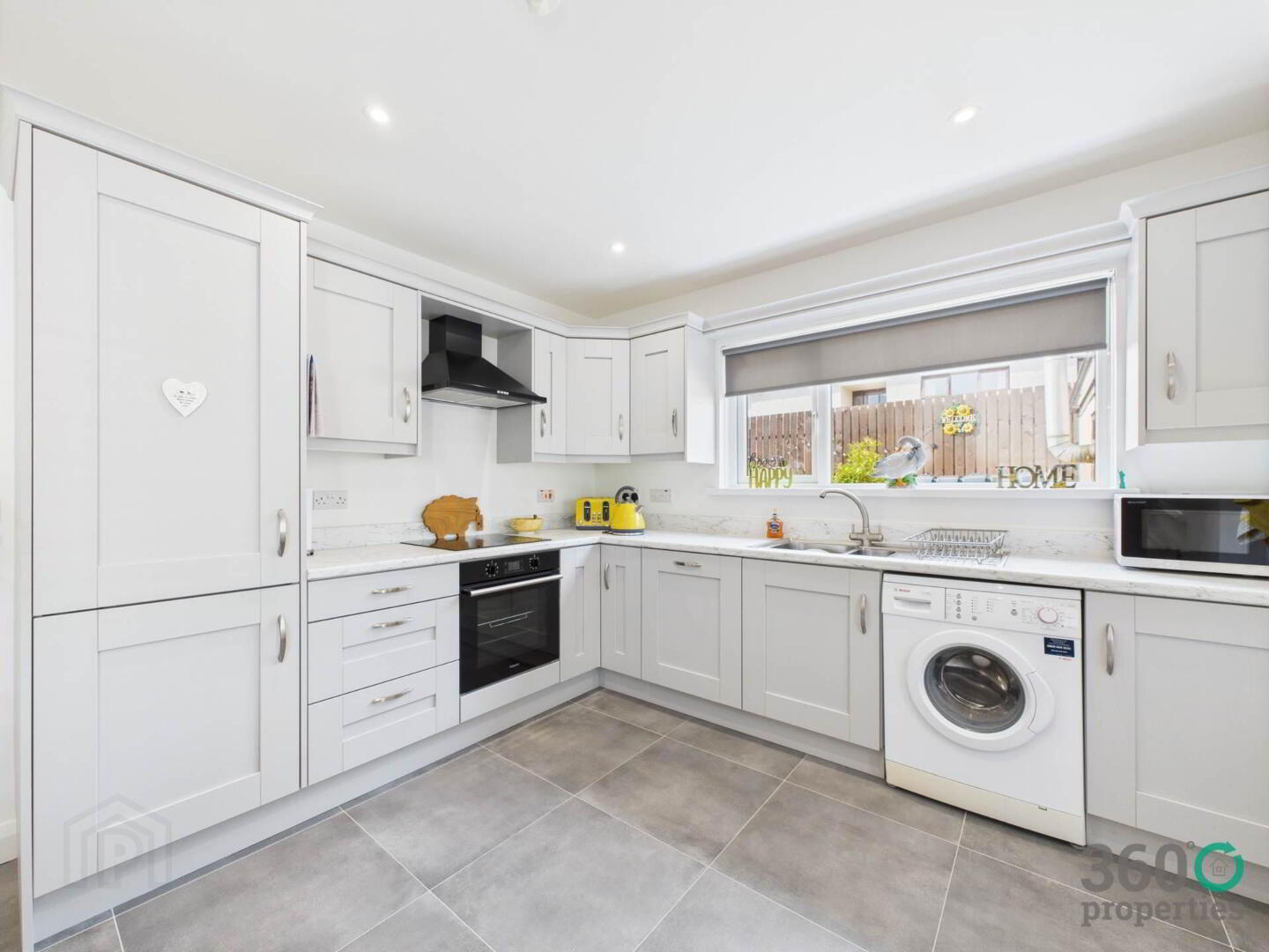 7 Grangegorm Drive 4 of 19