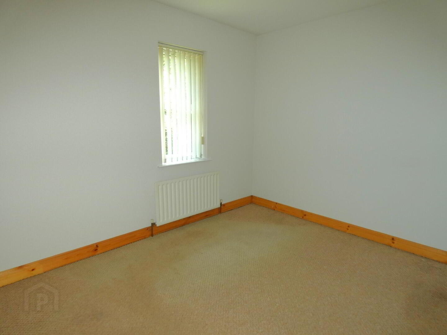 19 Andena Grange , ( 12 of 15