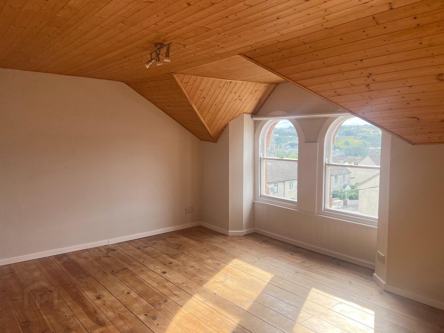 2 Hillside Terrace 9 of 12