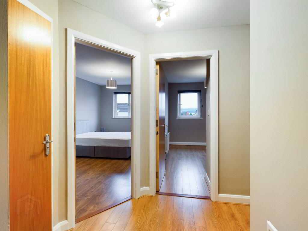 Apt 22 Firmount Building, 2 74 5 of 10