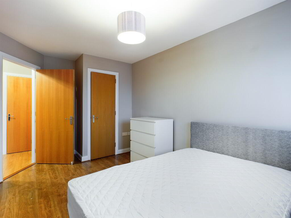 Apt 22 Firmount Building, 2 74 9 of 10