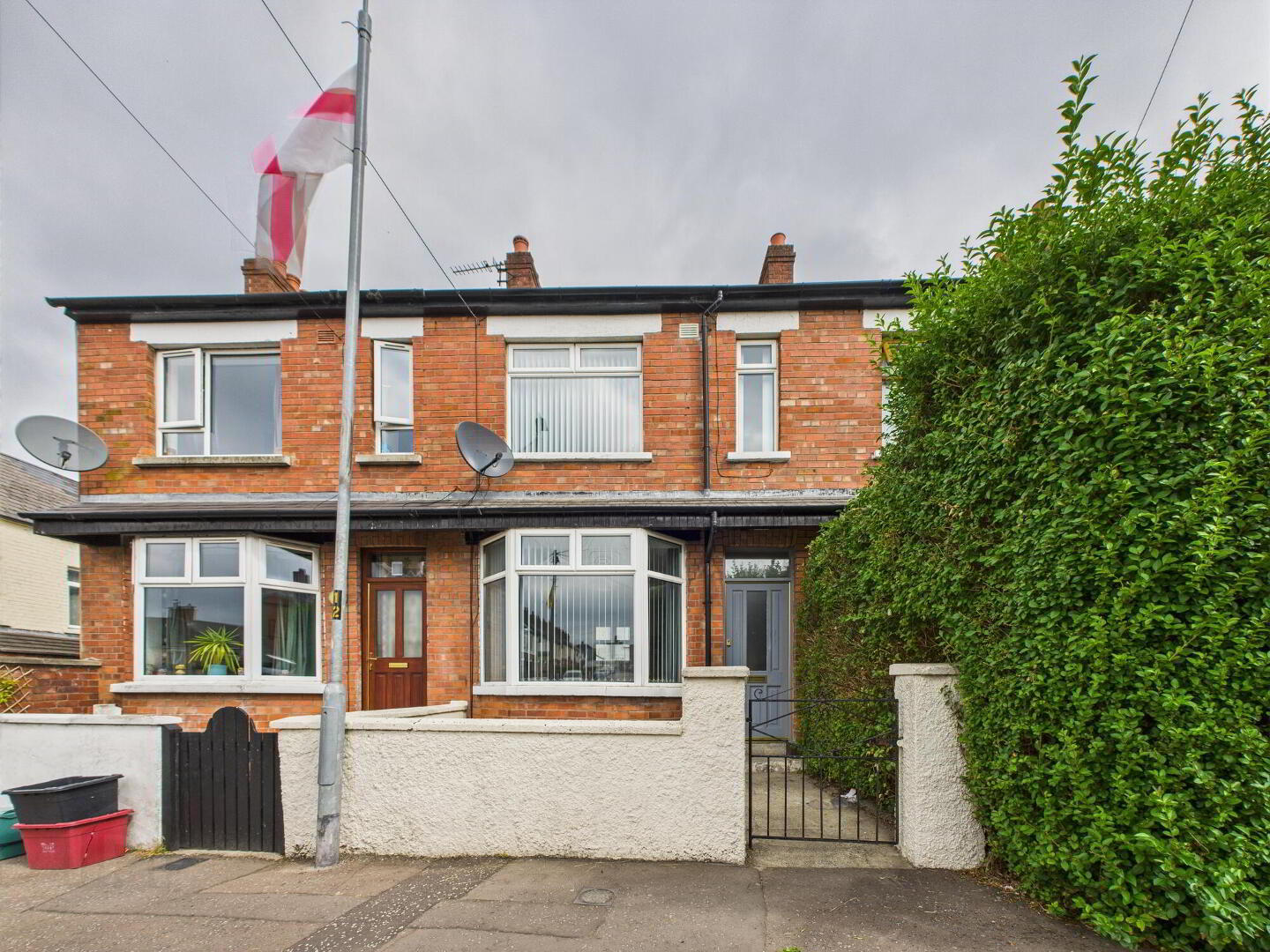 90 Haywood Avenue 1 of 16