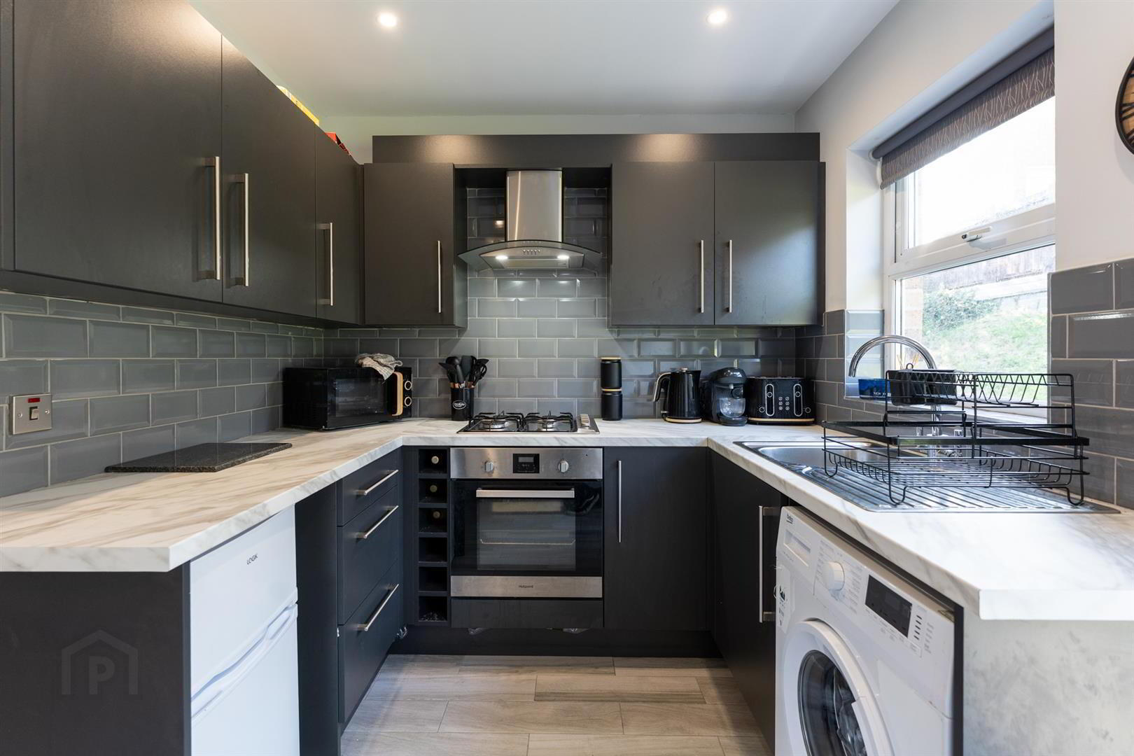 Apt 5 Glen Vale, 43 Glen Road 9 of 21