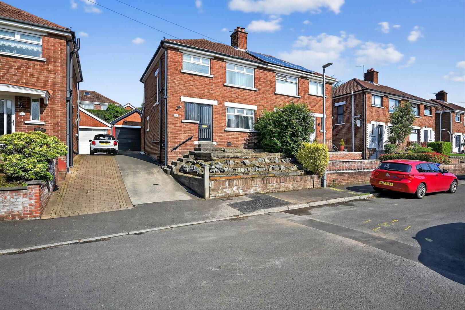 26 Orangefield Gardens 1 of 15