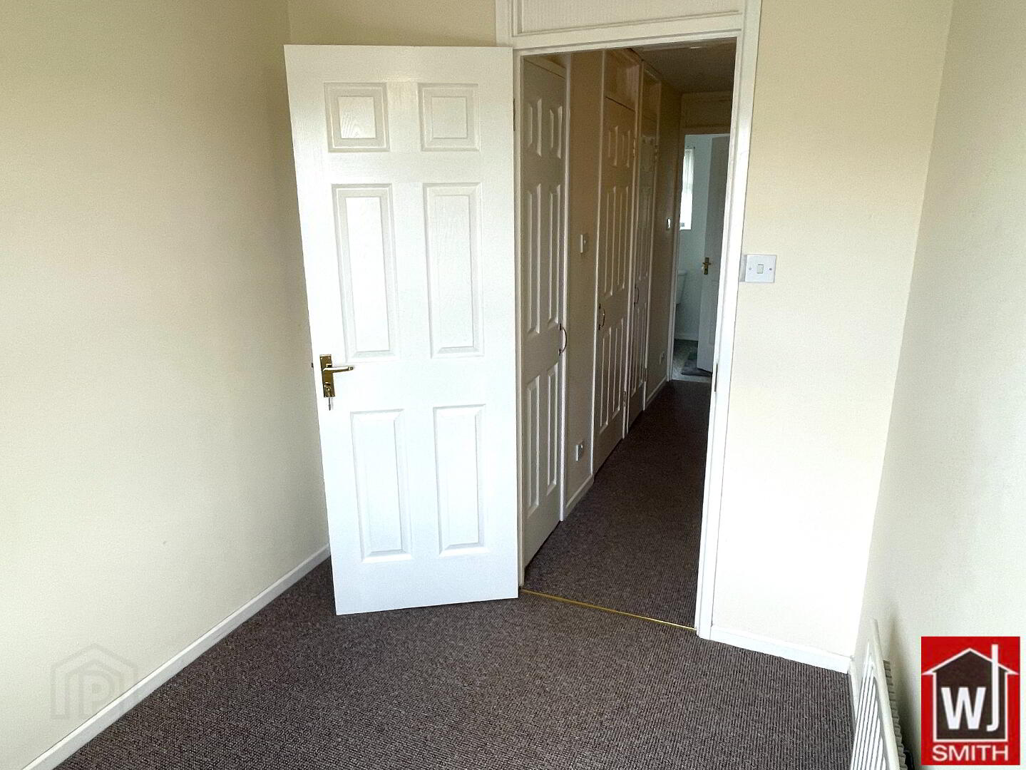 47 Old Castle Road 26 of 39
