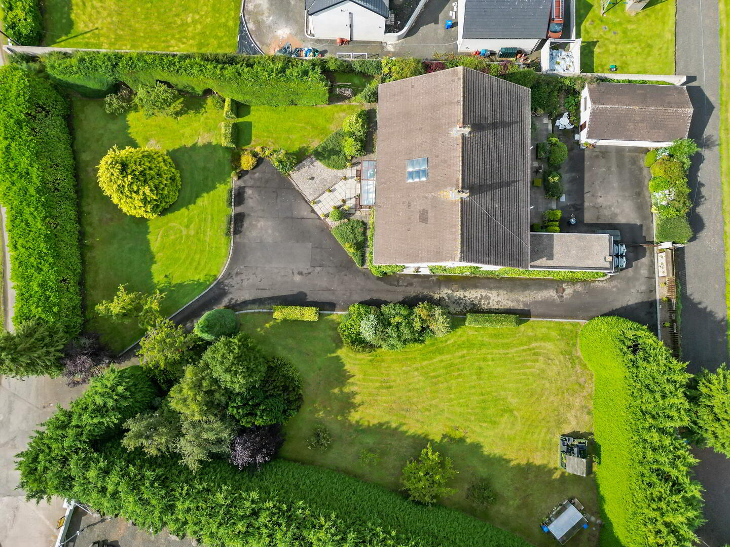 Laurelbank House, 11 Ballyhartfield Road 3 of 18