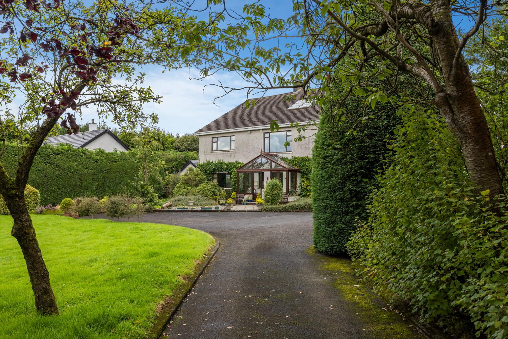 Laurelbank House, 11 Ballyhartfield Road 4 of 18