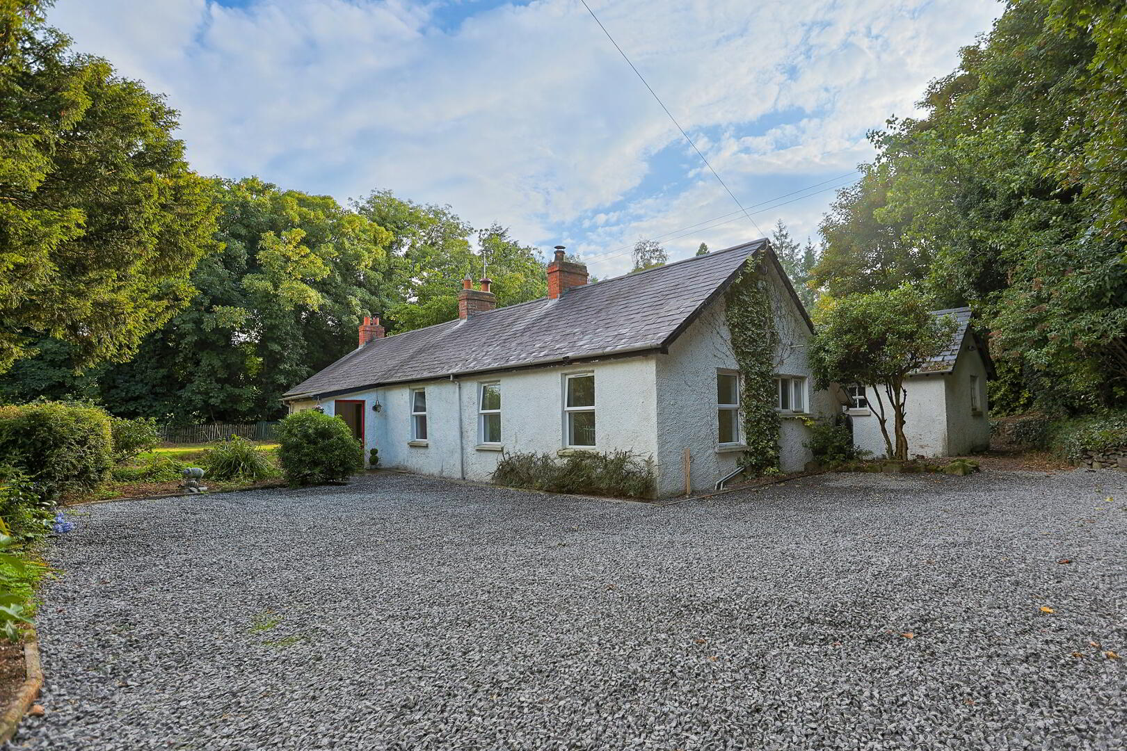 84 Ballygroobany Road 5 of 78