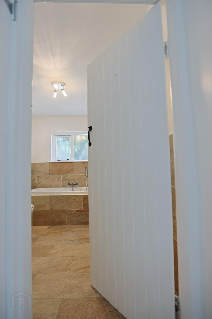 84 Ballygroobany Road 47 of 78
