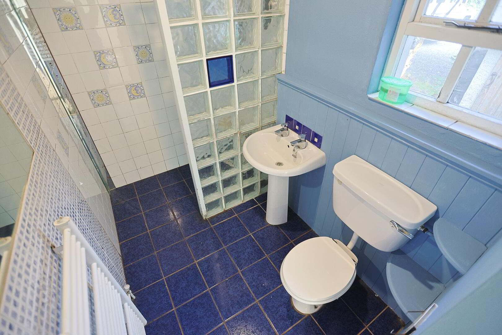 84 Ballygroobany Road 38 of 78